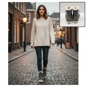 Timberland Women's Skyla Bay A2J7X Grey Faux Fur Fold Down Sneaker Boots Size 6